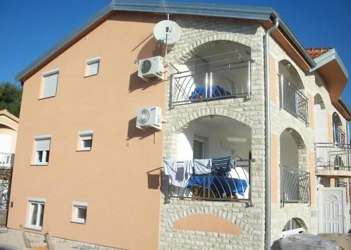 Charmante Mit Balkon By Interhome Vir