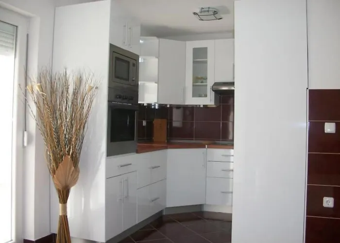 Charmante Mit Balkon By Interhome Vir