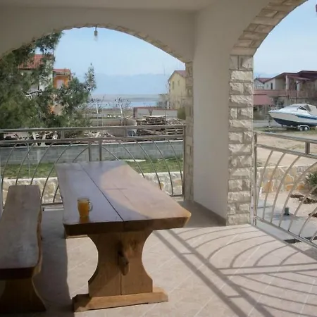 Apartman Charmante Mit Balkon By Interhome Vir