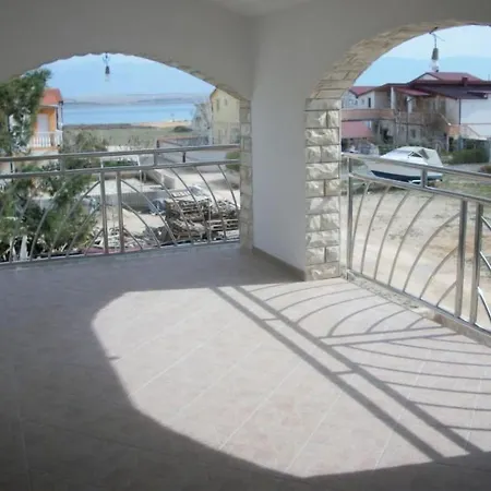 Charmante Mit Balkon By Interhome Apartman *